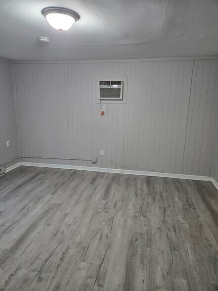 Building Photo - 1219 Ruddell Rd