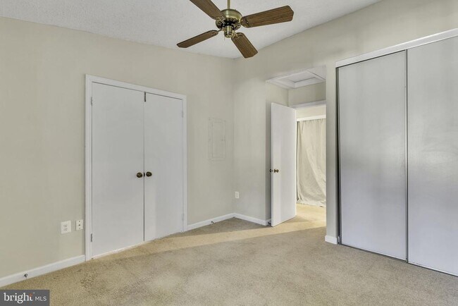 Building Photo - 11041 Villaridge Ct