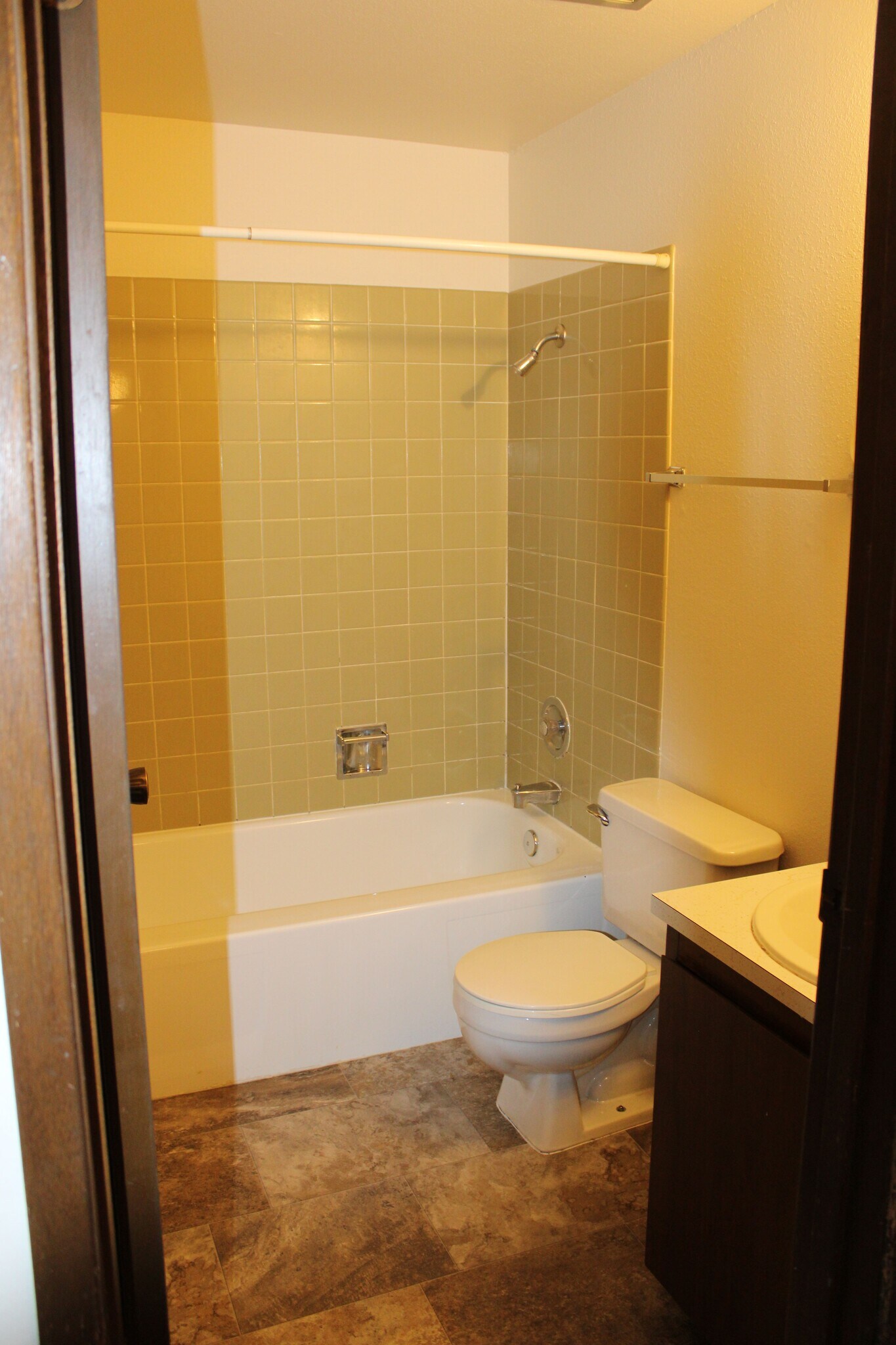 Building Photo - 494 N Colorado Ave