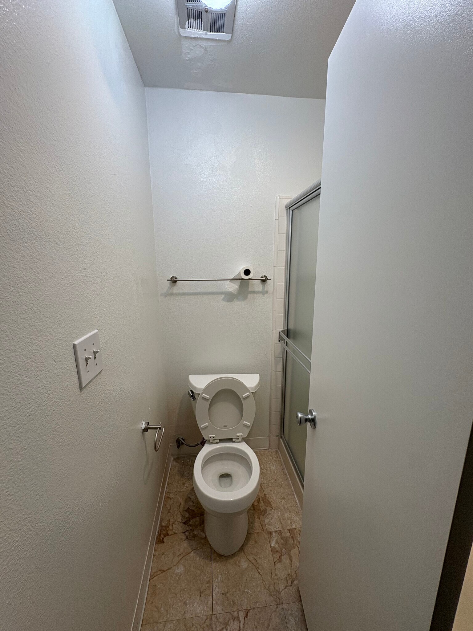 Building Photo - 5718 Ravenspur Dr