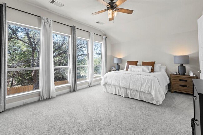 Building Photo - 313 Terrene Trl