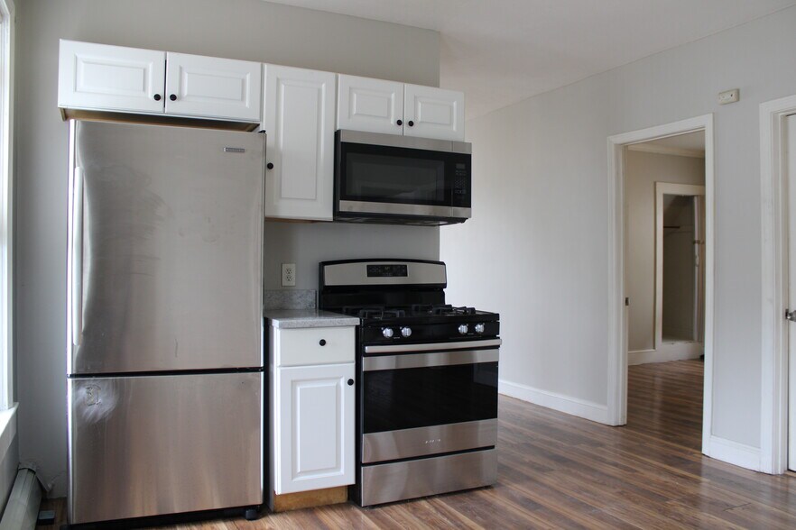 Building Photo - 23 Lafayette St