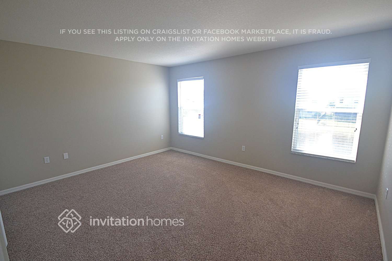Building Photo - 8828 Royal Enclave Blvd