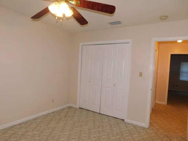 Building Photo - 3 Bedroom Home in Pebble Creek Subdivision