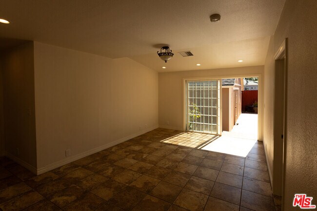 Building Photo - 5766 Newcastle Ave