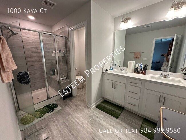 Building Photo - 1000 Kaya Ct