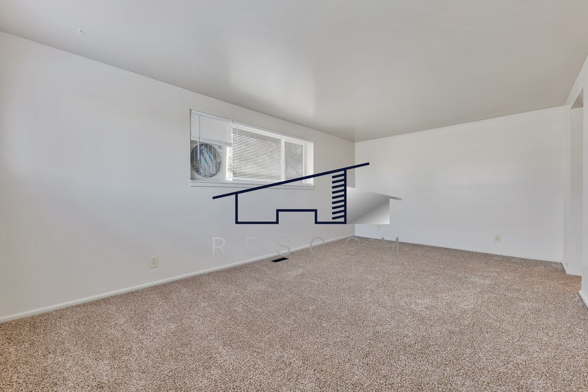 Building Photo - 800 State St