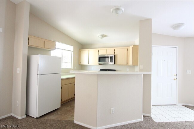 Building Photo - 1881 E Alexander Rd