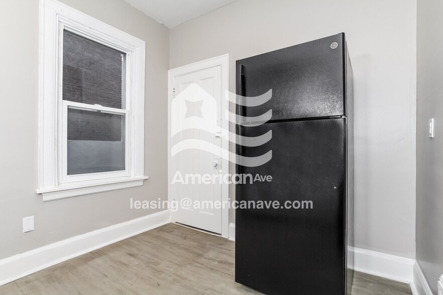 Building Photo - 279 Dorchester Ave