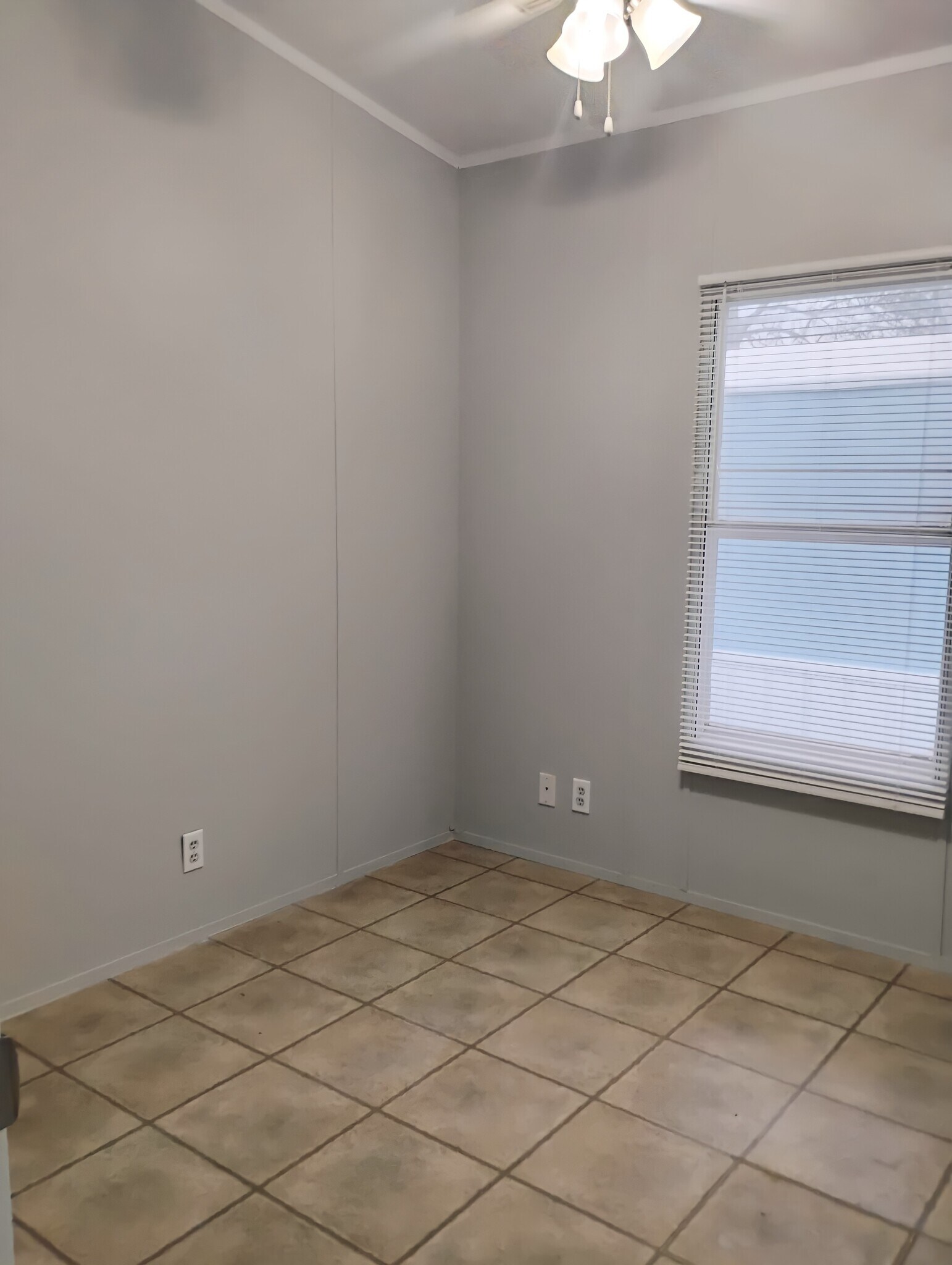 Building Photo - 110 N Michigan St