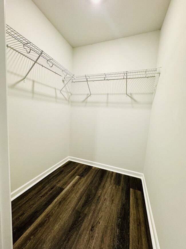 Building Photo - 809 Rivas Ct