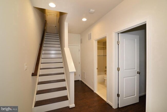 Building Photo - 22904 Bollinger Terrace