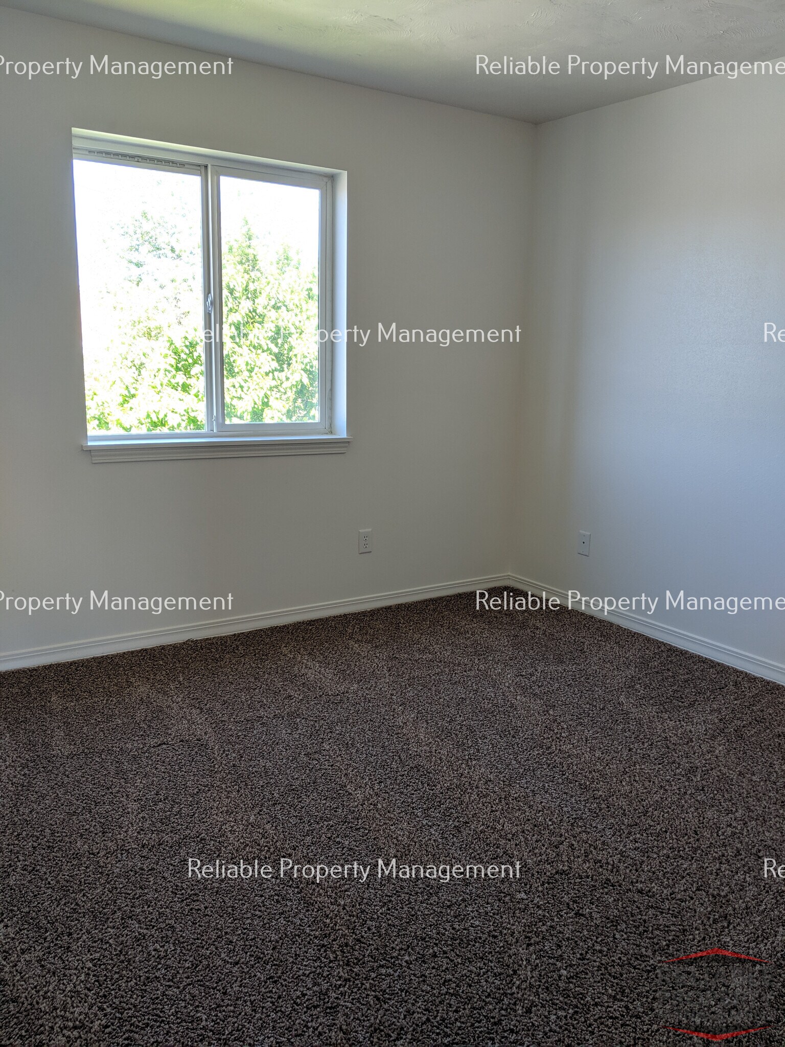 Building Photo - 685 John Adams Pky