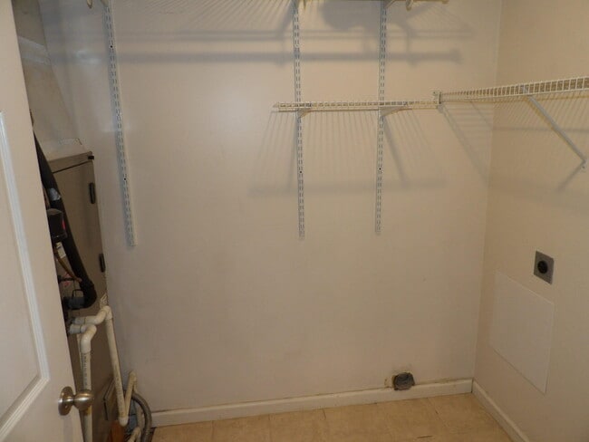 Building Photo - 123 Serena Way