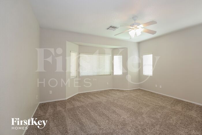 Building Photo - 4025 Amberdale Ave
