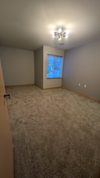 Building Photo - 5120 N Walbridge Ave