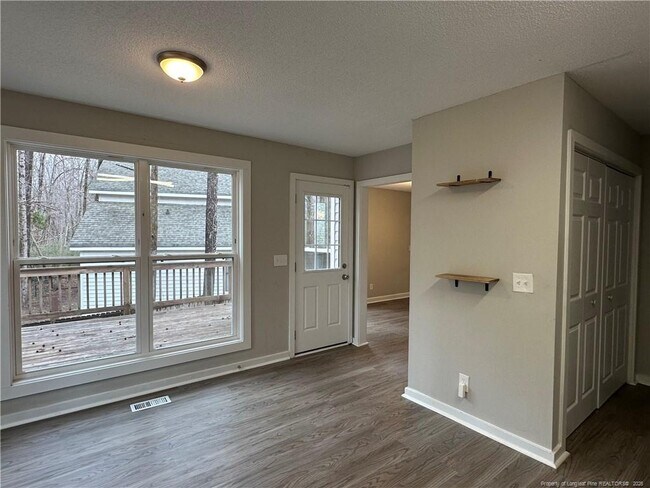 Building Photo - 304 Rangoon Ct