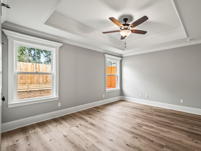 Building Photo - 3 Bedroom Home Available In Crawfordville ...
