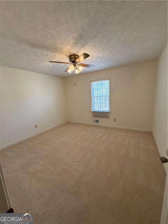 Building Photo - 910 Thousand Oaks Dr