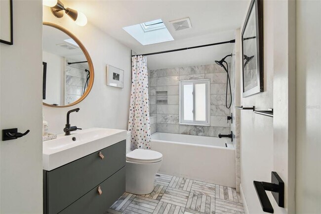 Building Photo - 1640 Seabreeze Dr