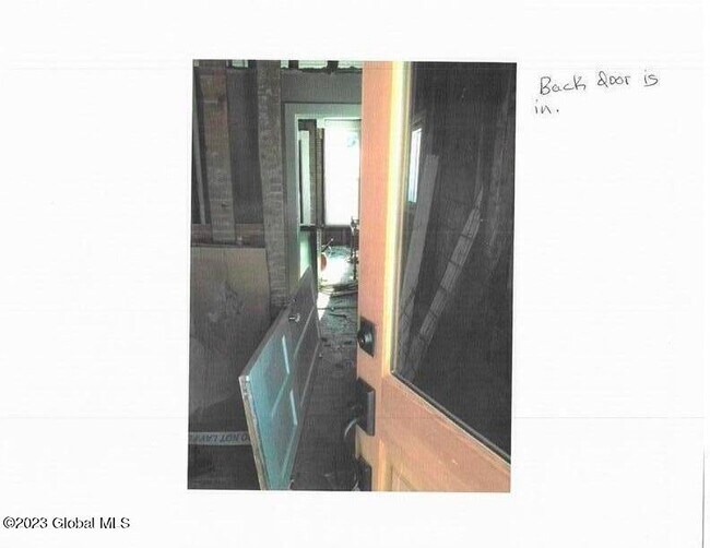 Building Photo - 48 Salem St