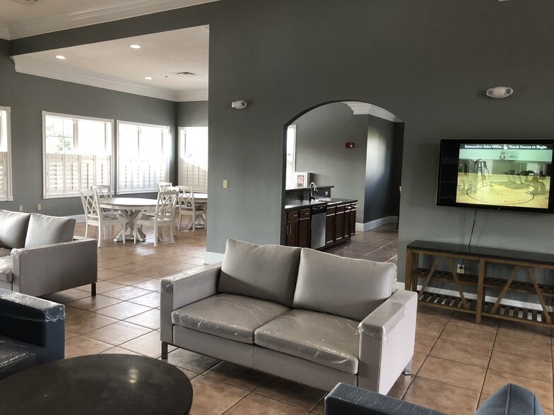 Building Photo - 4959 Key Lime Dr