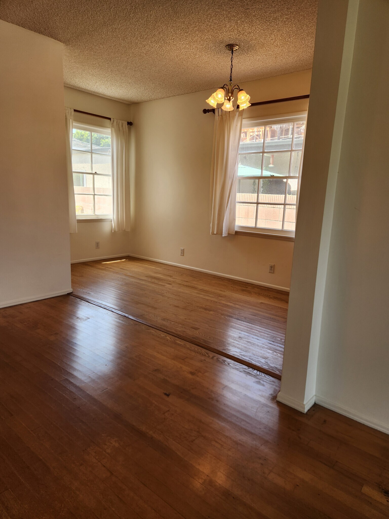 Dining room - 1107 Florida St