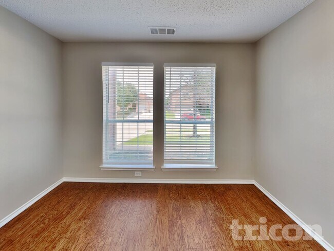 Building Photo - 3620 Mountain Ranch Rd