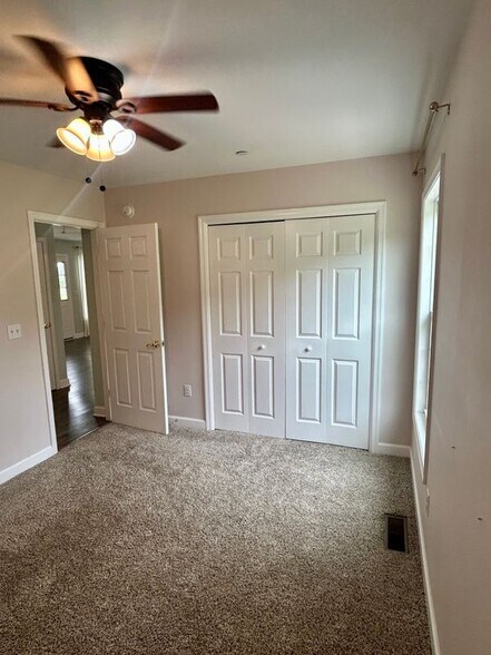 Building Photo - 4751 Piper Ln
