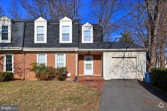 Building Photo - 10024 Downeys Wood Ct