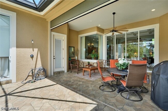 Building Photo - 14501 Carino Terrace