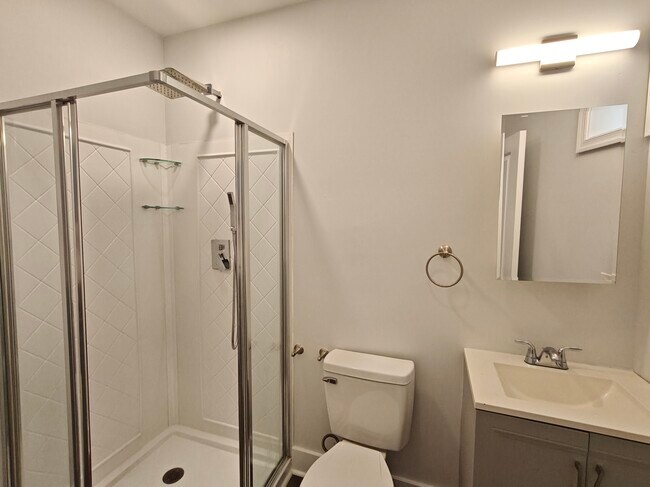 Building Photo - 3019 N Bambrey St
