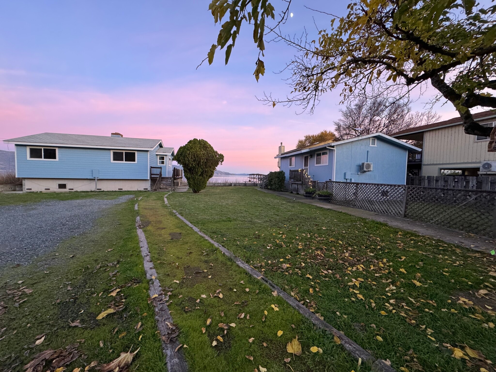 Building Photo - 3700 Lakeshore Blvd