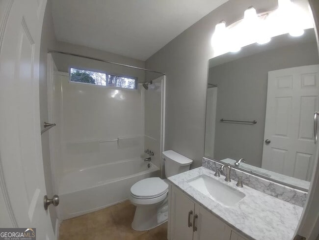 Building Photo - 50 Parkmont Dr
