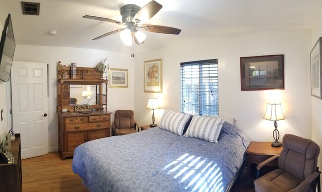 Building Photo - SLO Tropical Private Bungalow ideally located close to Cal Poly!