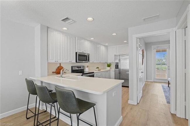 Building Photo - 14662 Escalante Way