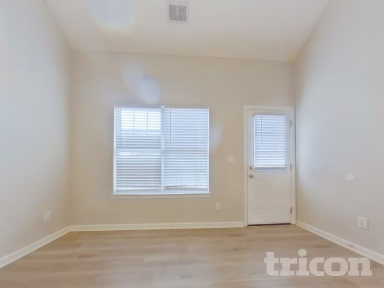 Building Photo - 17 Shaw Blvd