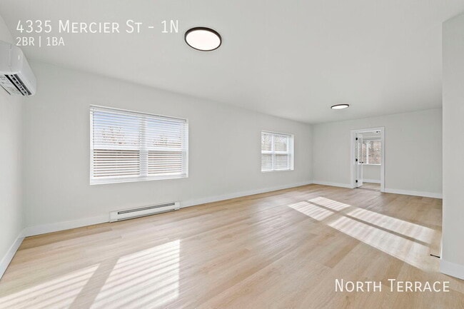 Building Photo - 4335 Mercier St