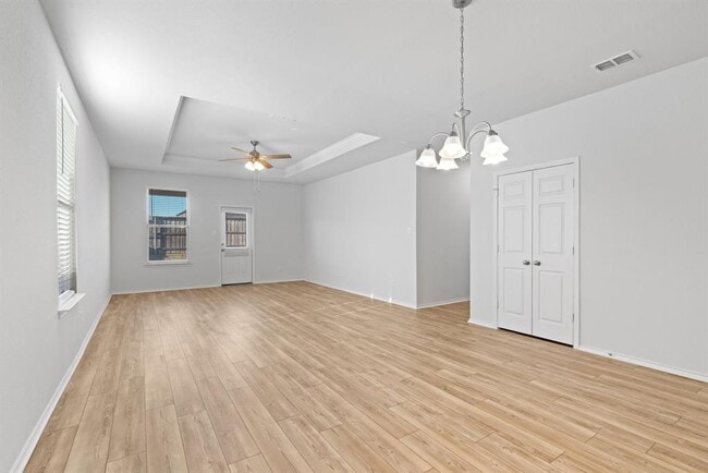 Building Photo - 408 Grace Lilly Dr