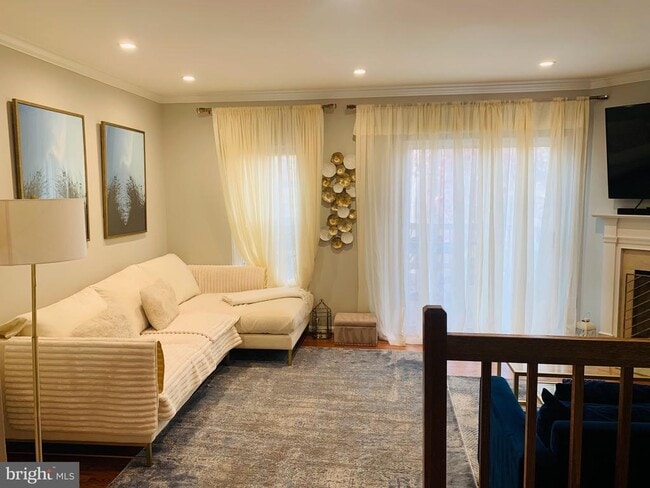 Building Photo - 14162 Compton Valley Way