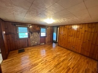 Building Photo - 4493 Horseshoe Rd