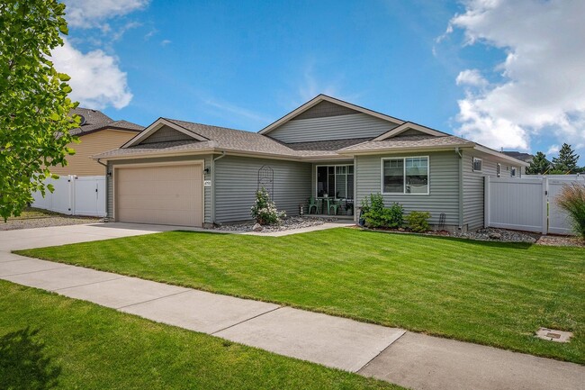 Primary Photo - 3 bedroom home in Coeur dAlene