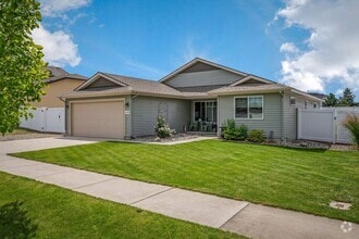 Building Photo - 3 bedroom home in Coeur dAlene