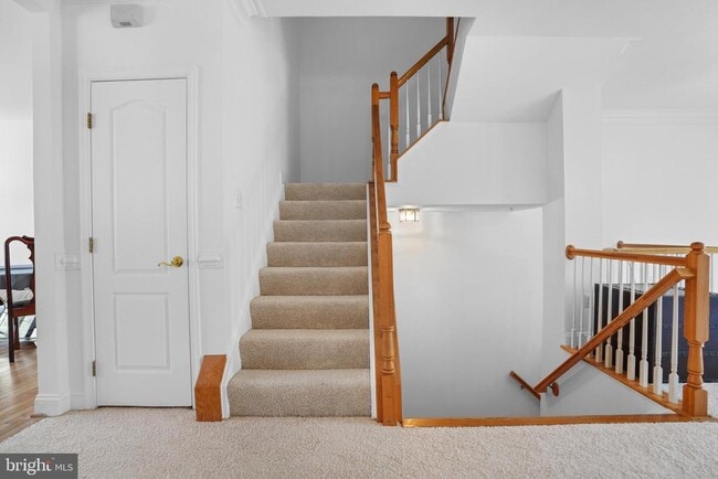 Building Photo - 12033 Treeline Way