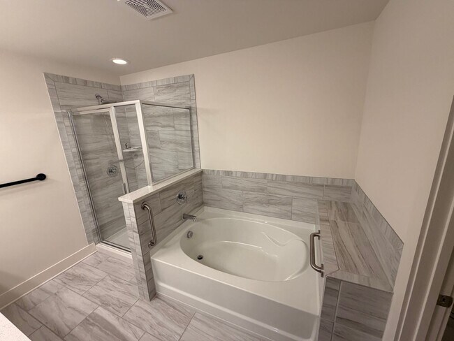 Building Photo - Unwind in Winder, with a Beautiful 3 Bed 2.5 Bath Townhome!