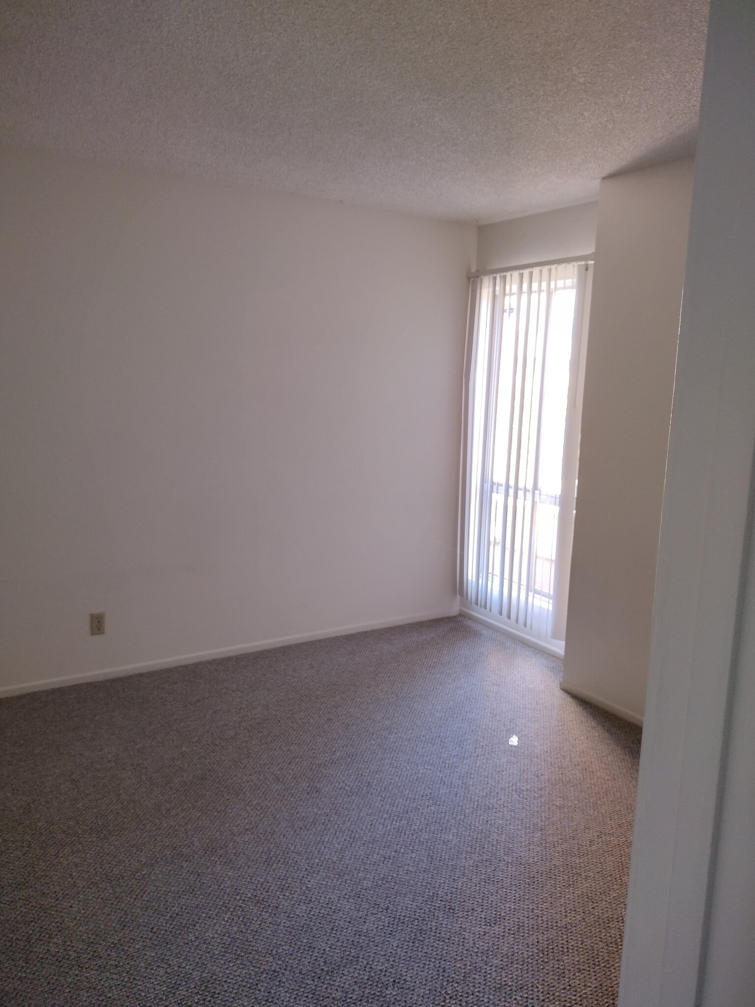 Building Photo - 8435 Burnet Ave