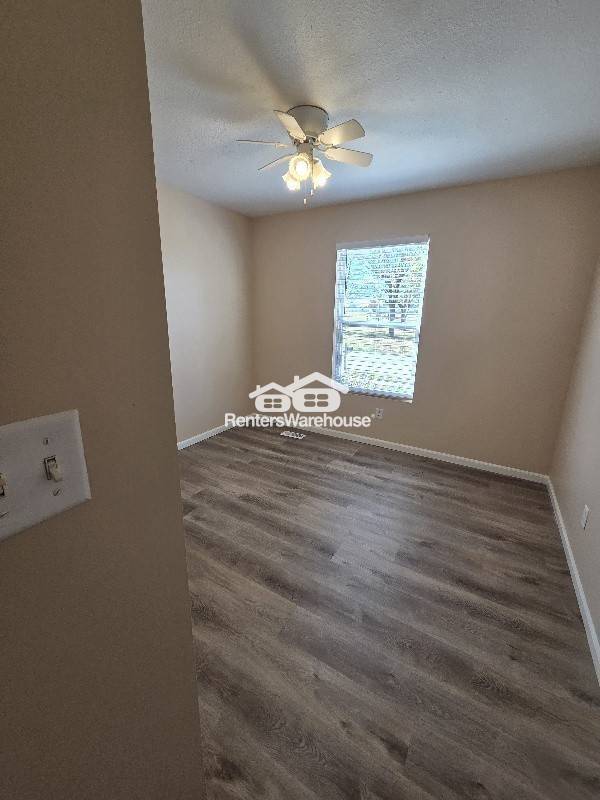 Building Photo - 2 Spring Hill Cir