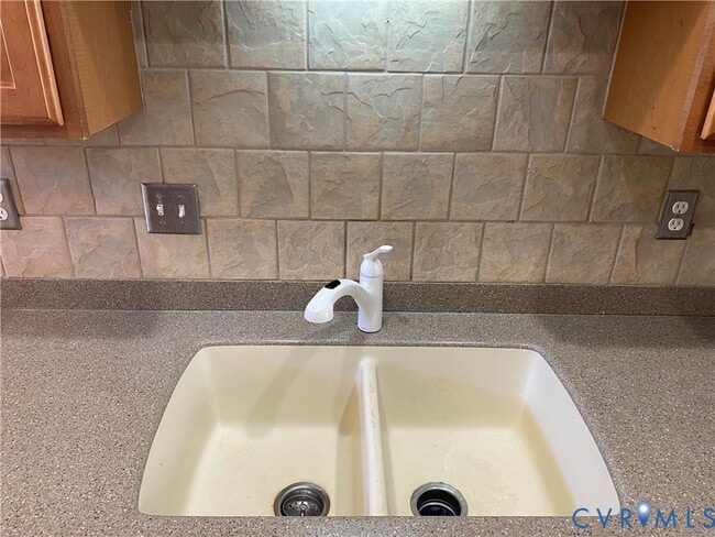 Building Photo - 4604 Willow Leaf Pl