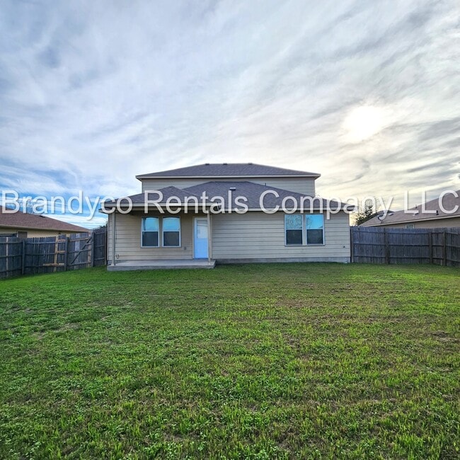 Building Photo - 411 Taurus Dr