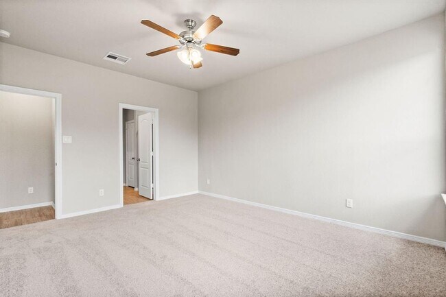 Building Photo - 25823 Boxwood Hedge Lane